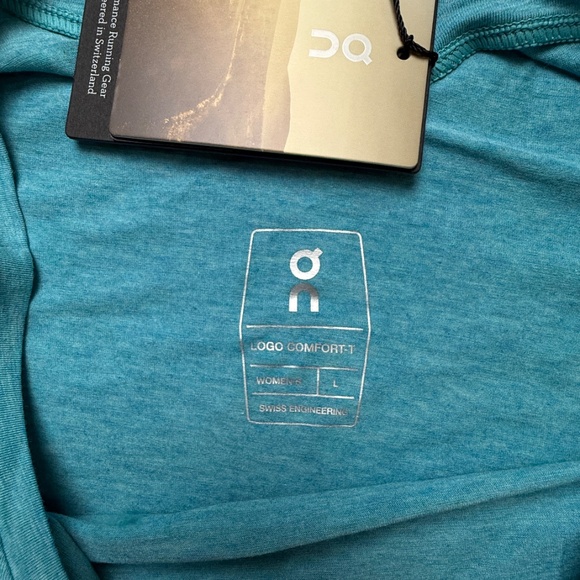 On™Cloud Women's Large R.O.C. Run On Clouds T-Shirt Spa  NWT - Picture 7 of 11